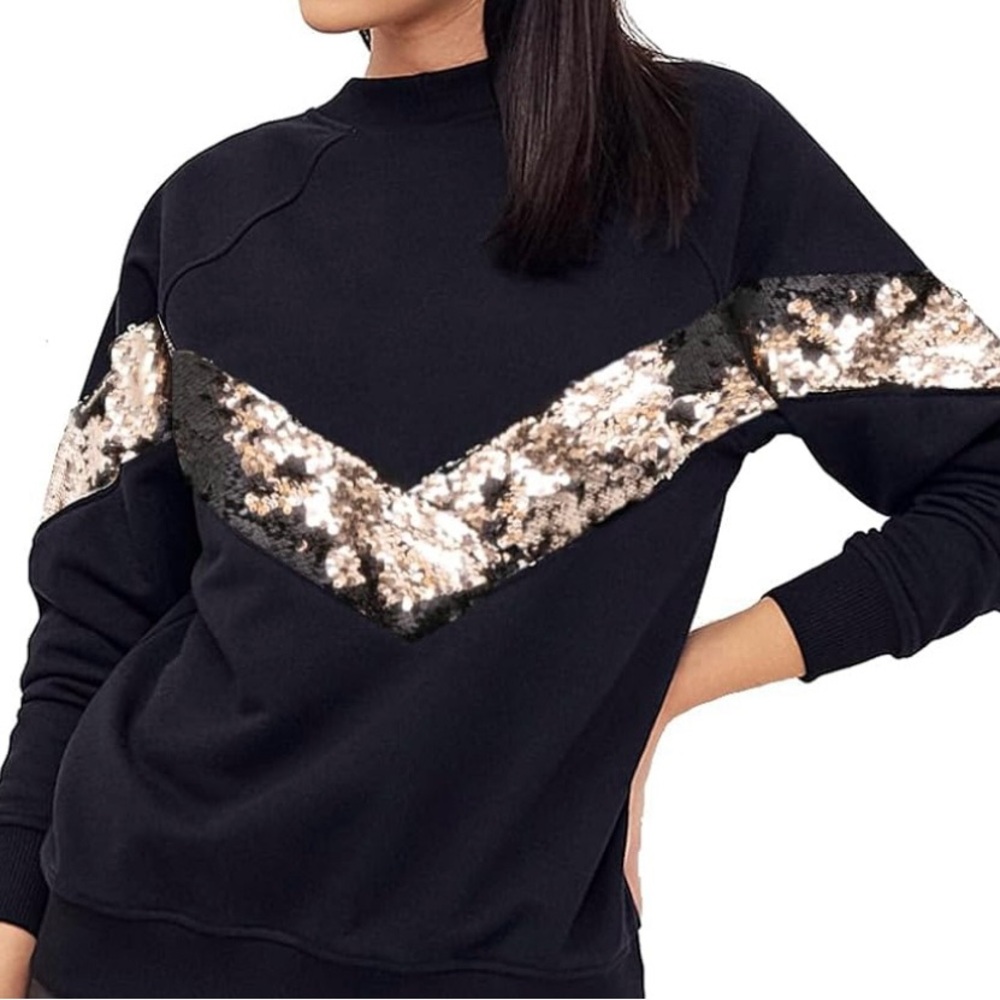 Women’s designer sweatshirt size 6.  Poland  “AJ” Angelina Jozefczyk. NWT